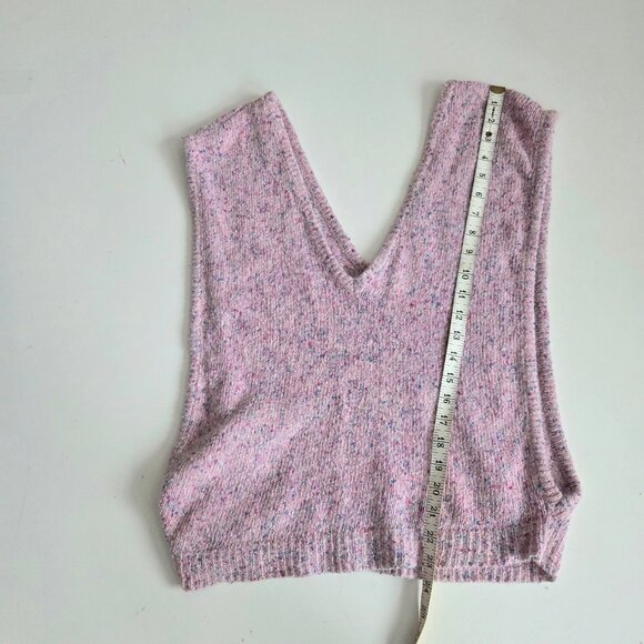Sophies choice pink V neck knitted vest with openings on the sides. - Picture 7 of 7